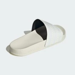 Adidas Originals Chaussures De Piscine Mule ADILETTE Femme Blanc 14 Adidas Originals Chaussures De Piscine Mule ADILETTE Femme Blanc -ADIDAS PERFORMANCE Soldes 1550e0f35a3c06101a54fc1c9421b007