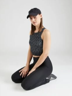 About You Maillots De Sport Haut De Sport Fame Femme Kaki -ADIDAS PERFORMANCE Soldes 2798f0d7e98bb5fe07066fa81e47875b