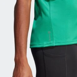 ADIDAS PERFORMANCE Hauts Pratiques Fonctionnels T-shirt Fonctionnel Femme Vert -ADIDAS PERFORMANCE Soldes 2c2cbc6f743829c2d1b91059dfb0f94a