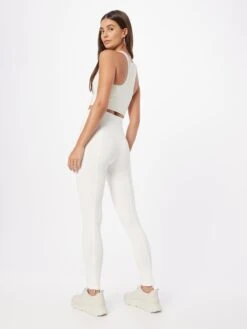 Guess Leggings Skinny Pantalon De Sport ALLIE Femme Blanc 8 Guess Leggings Skinny Pantalon De Sport ALLIE Femme Blanc -ADIDAS PERFORMANCE Soldes 317a7b5b00518ead37ee3e526dd9bf1a