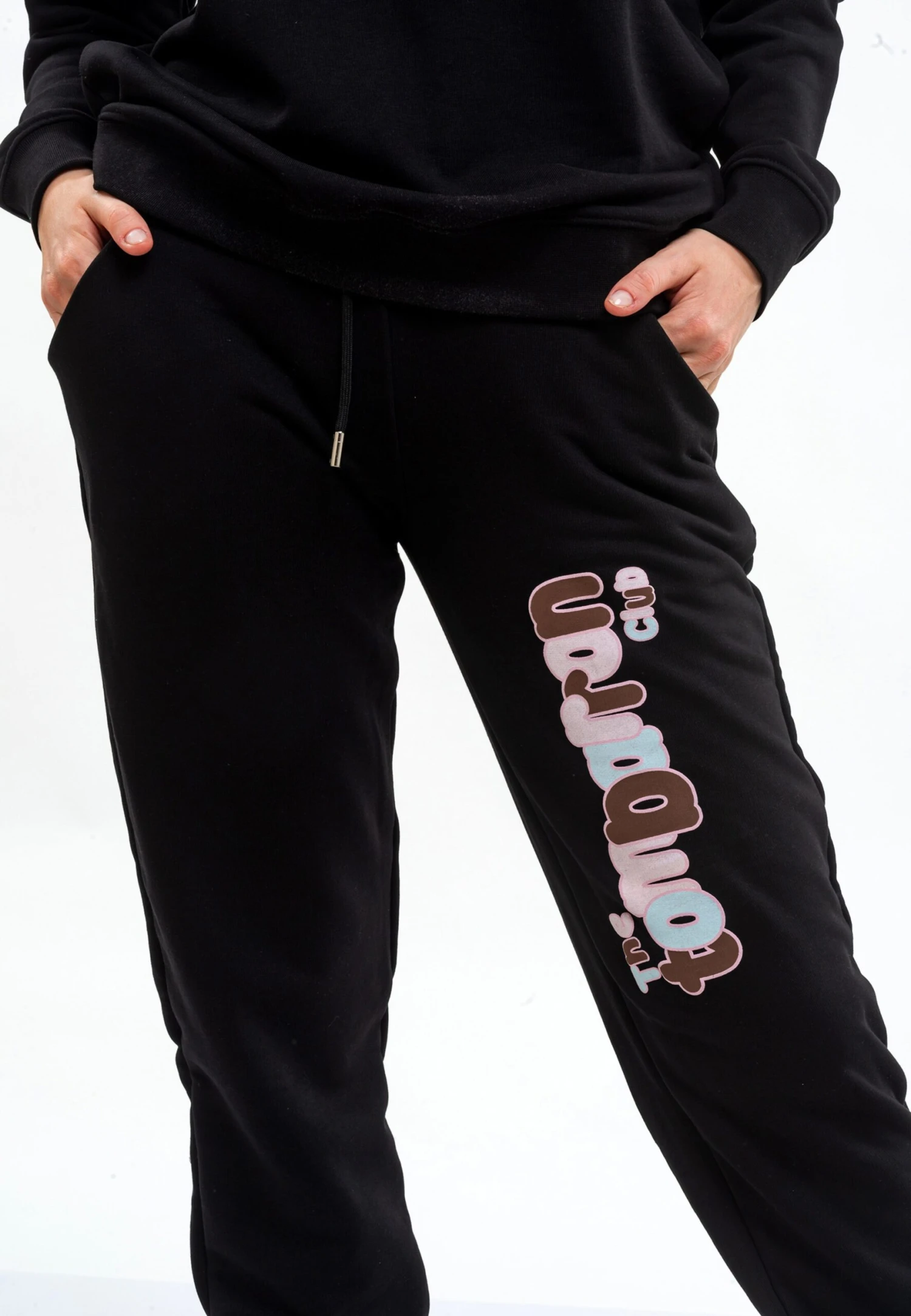 Ensembles Regular Survêtement Femme Noir 6 Ensembles Regular Survêtement Femme Noir – Image 6