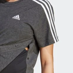 Adidas Sportswear Hauts Pratiques Fonctionnels T-shirt Fonctionnel Femme Noir Chiné -ADIDAS PERFORMANCE Soldes 50fe0ade731653197be27644b564ab7e