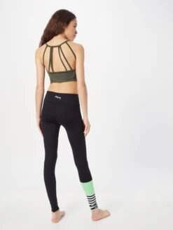 Hey Honey Pantalons Dentraînement Regular Pantalon De Sport Femme Vert / Noir 8 Hey Honey Pantalons Dentraînement Regular Pantalon De Sport Femme Vert / Noir -ADIDAS PERFORMANCE Soldes 76c6af4b81c32dfc45badd203510ee35