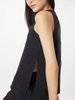 Nike Maillots De Sport Haut De Sport Femme Noir -ADIDAS PERFORMANCE Soldes 98705906c395fd59548b1506f4cc17ad