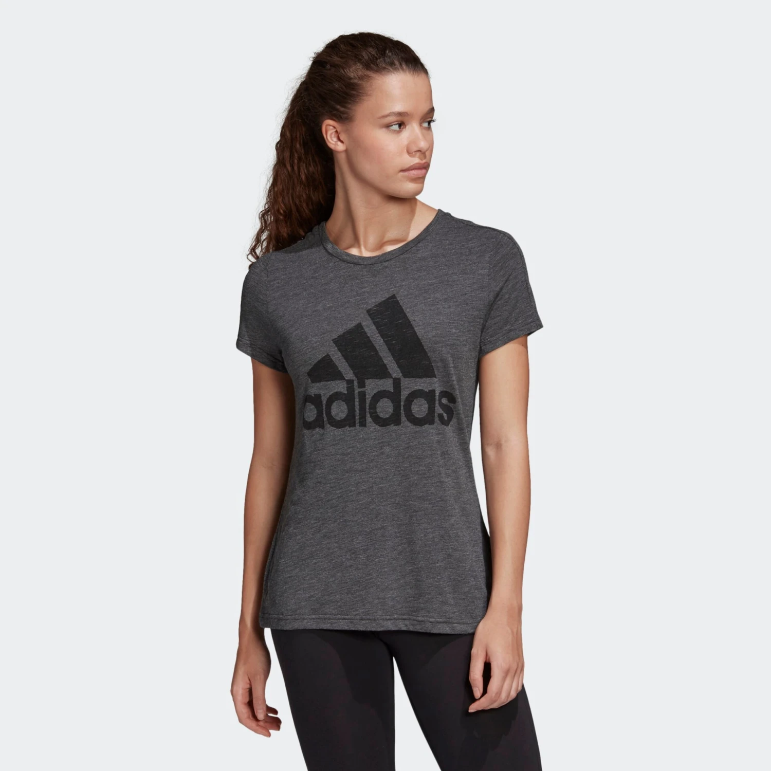 Adidas Sportswear Hauts Pratiques Fonctionnels T-shirt Fonctionnel Femme Gris 3 Adidas Sportswear Hauts Pratiques Fonctionnels T-shirt Fonctionnel Femme Gris – Image 3