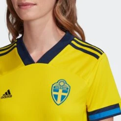 Adidas Sportswear T-Shirts Maillot Schweden Home EM 2020 Femme Jaune -ADIDAS PERFORMANCE Soldes bbac84b852633047ae0a66a66b3802a5