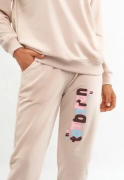 Ensembles Regular Survêtement Femme écru -ADIDAS PERFORMANCE Soldes c320afcb25e6fa3d44df14d43643ae9b