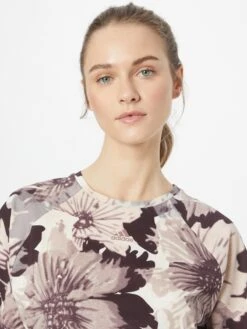 Adidas Sportswear T-Shirts T-shirt Fonctionnel Femme Lavande 9 Adidas Sportswear T-Shirts T-shirt Fonctionnel Femme Lavande -ADIDAS PERFORMANCE Soldes cedcc30900aaa6fd09b5ab8cc68b68da