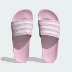 Adidas Originals Chaussures De Piscine Mule ADILETTE Femme Rose -ADIDAS PERFORMANCE Soldes e26d2836587b87455566454795e49ba3