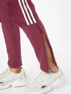 Adidas Sportswear Pantalons Dentraînement Effilé Pantalon De Sport Femme Lie De Vin -ADIDAS PERFORMANCE Soldes f763e4aab8fc90137e7ebc307a88f892